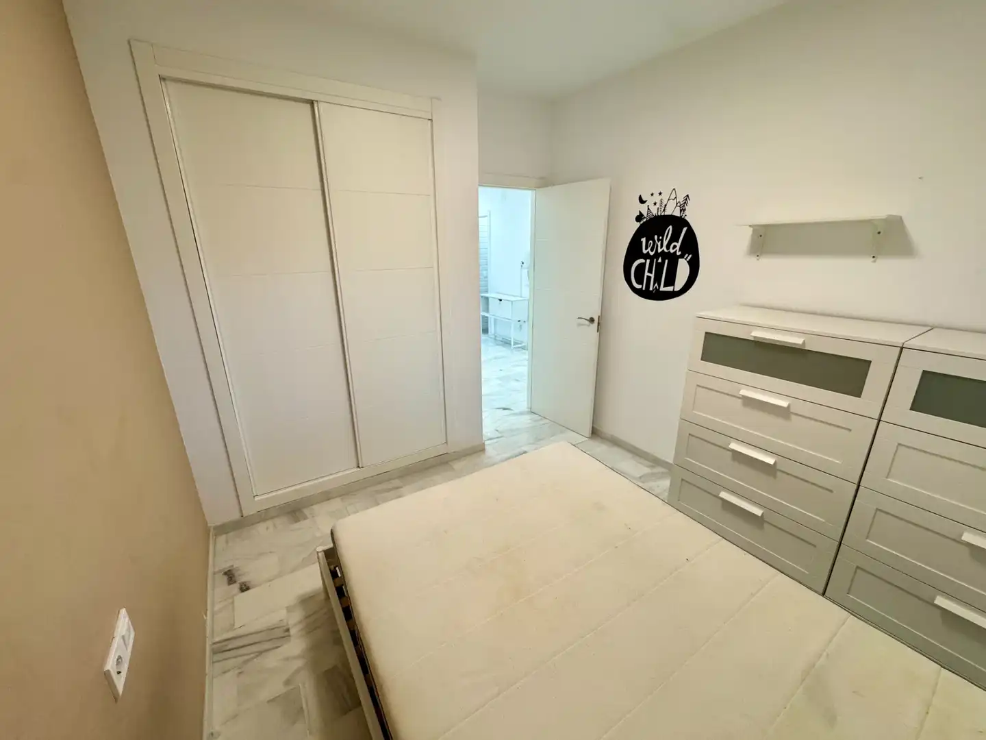 Habitación de Piso en venta en Estepona con Aire acondicionado, Calefacción y Terraza