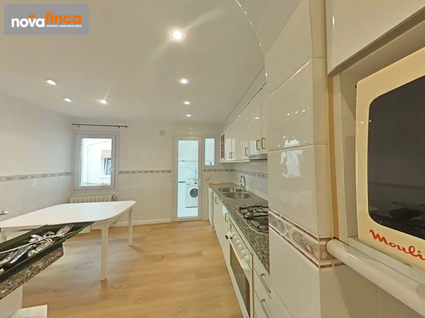 Cocina de Piso en venta en Palamós con Aire acondicionado, Calefacción y Parquet