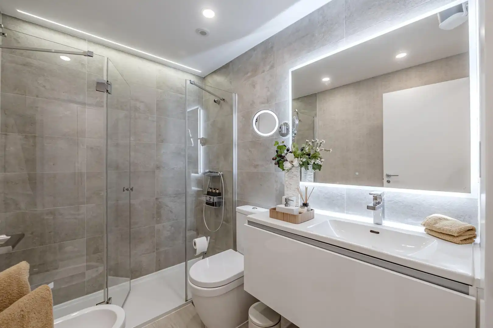 Badezimmer von Wohnung zum Verkauf in Boadilla del Monte mit Klimaanlage, Heizung und Terrasse