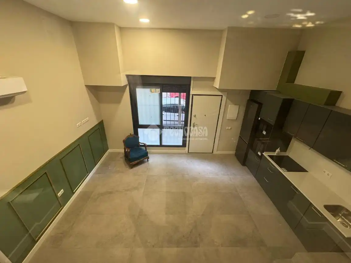 Flat for rent in Sevilla  with Air Conditioner