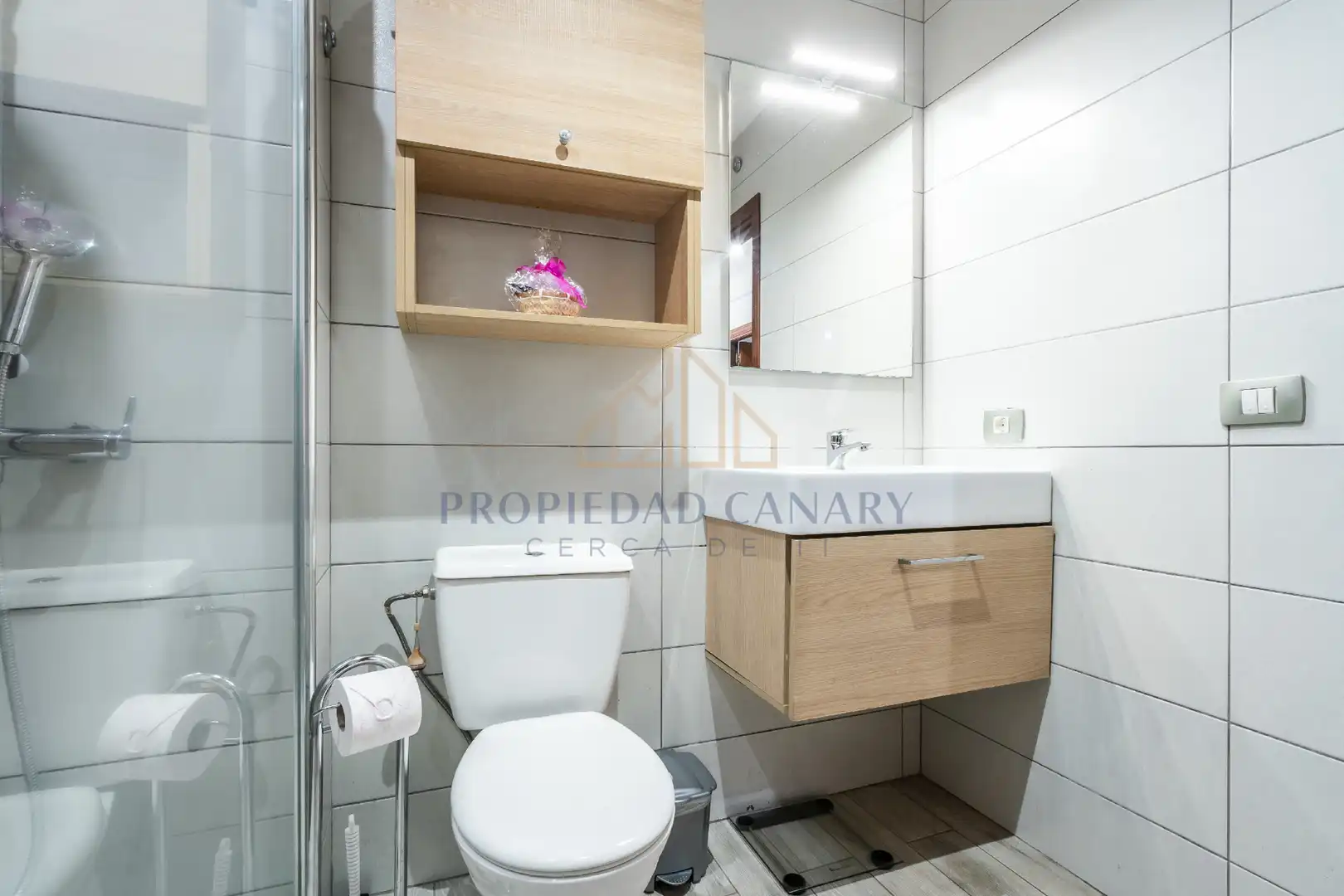 Bathroom of Flat for sale in Arona  with Air Conditioner, Terrace and Furnished