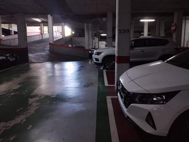 Garaje en Venta en Avenida del Editor Ángel Caffarena, 13 en Los Almendros - El Limonero - El Tomillar