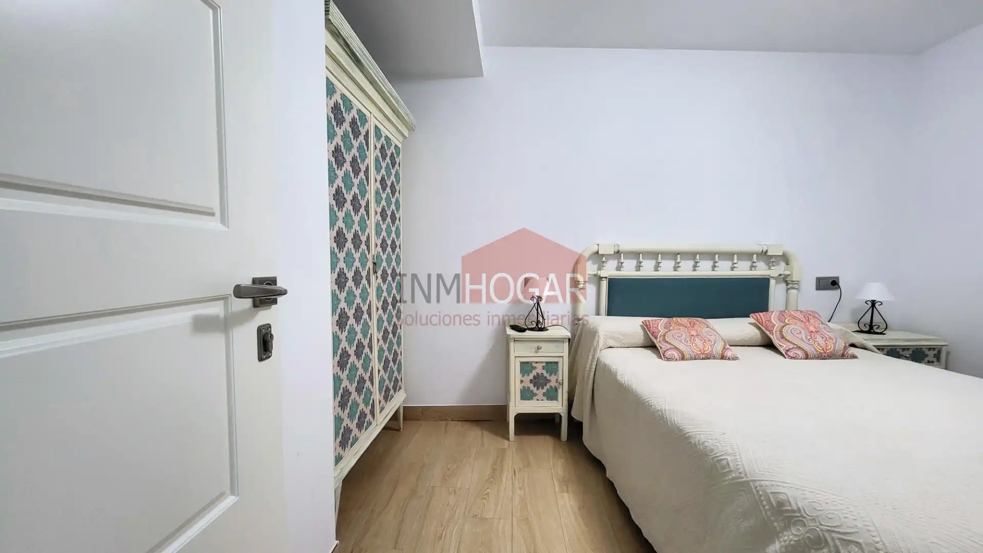 Habitación de Piso en venta en Ávila con Calefacción, Trastero y Balcón