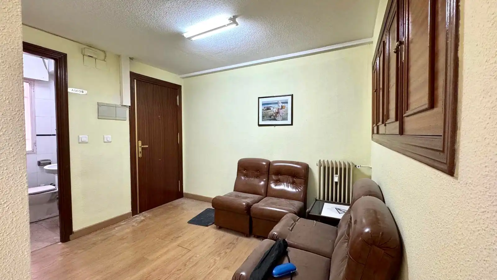 Büro zum Verkauf in Cáceres mit Klimaanlage und Heizung