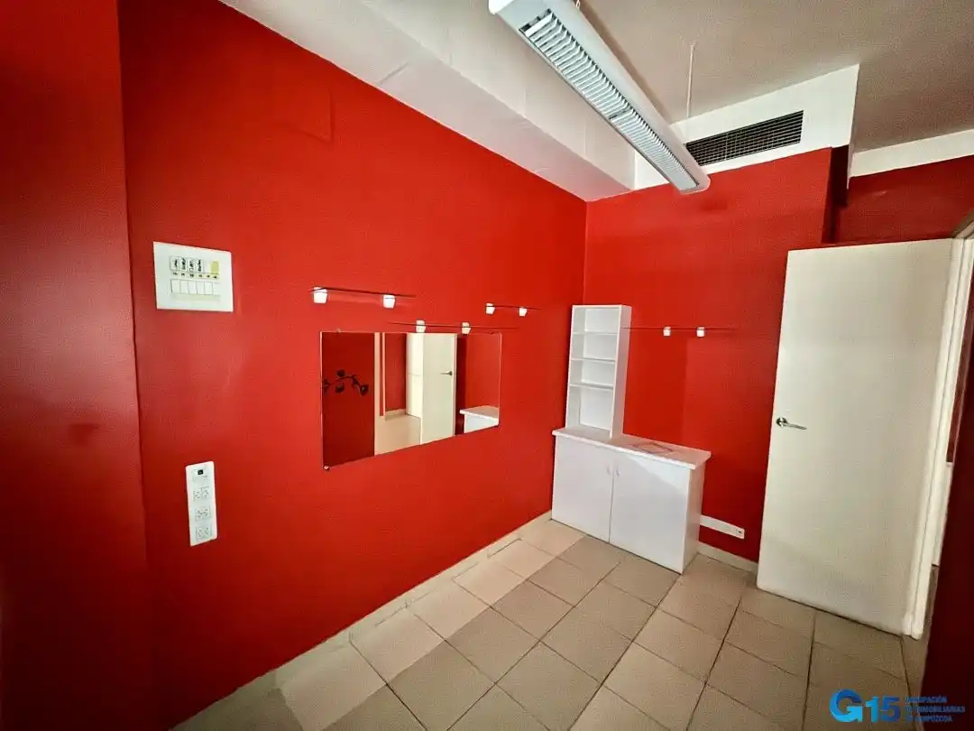 Commercial properties for sale in Irun 