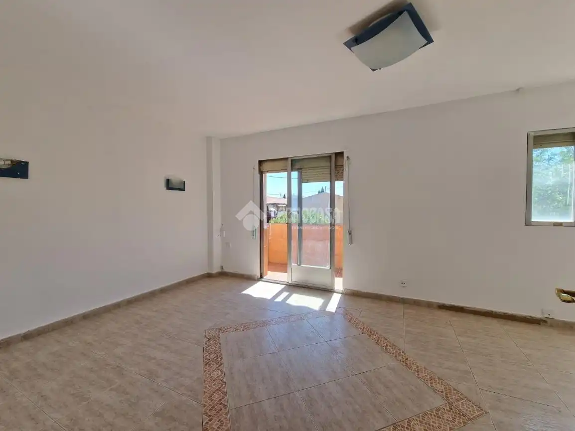Living room of Flat for sale in Madrid  with Air Conditioner and Terrace