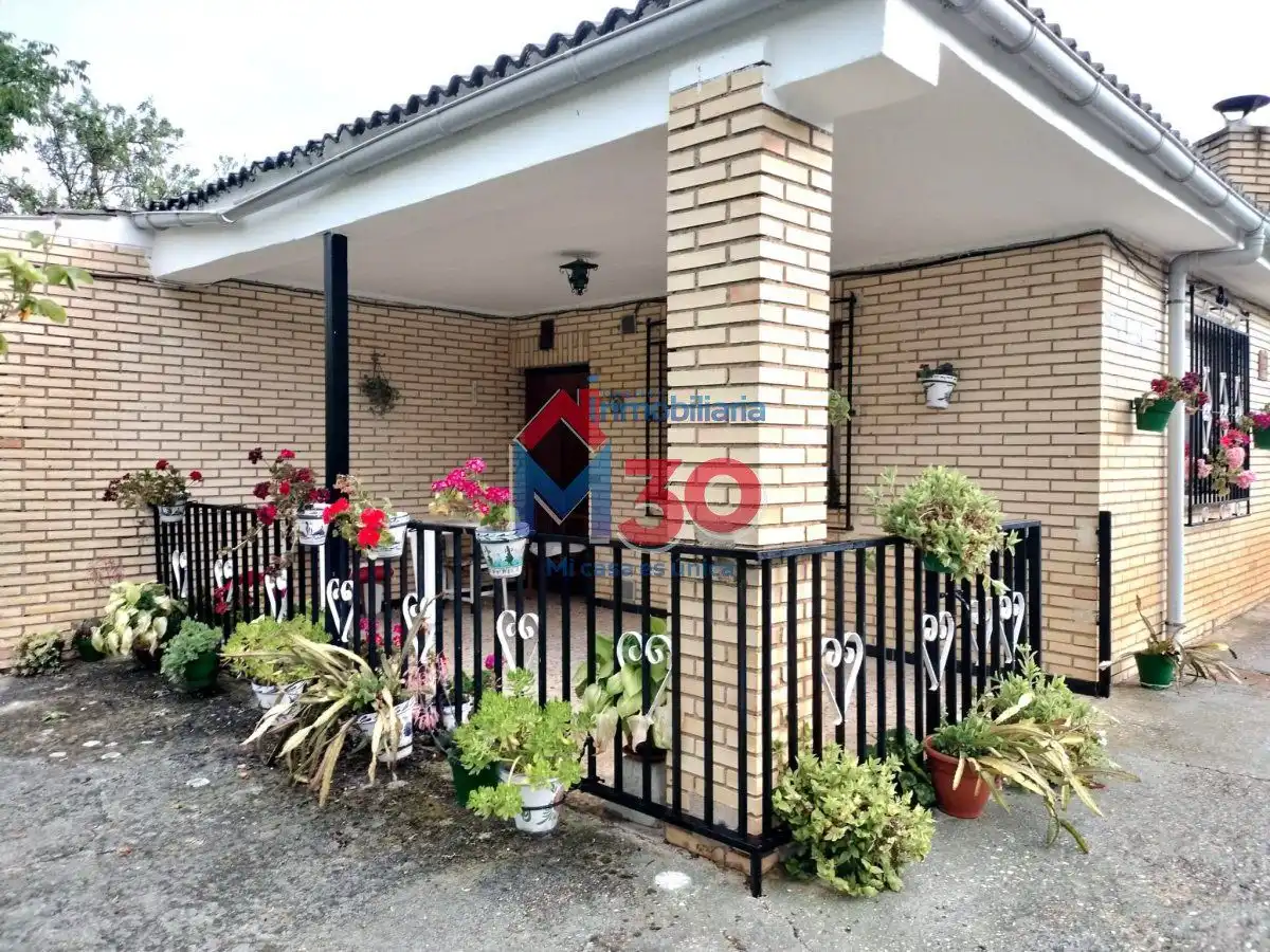 Exterior view of Houses for sale in Pancorbo  with Swimming Pool