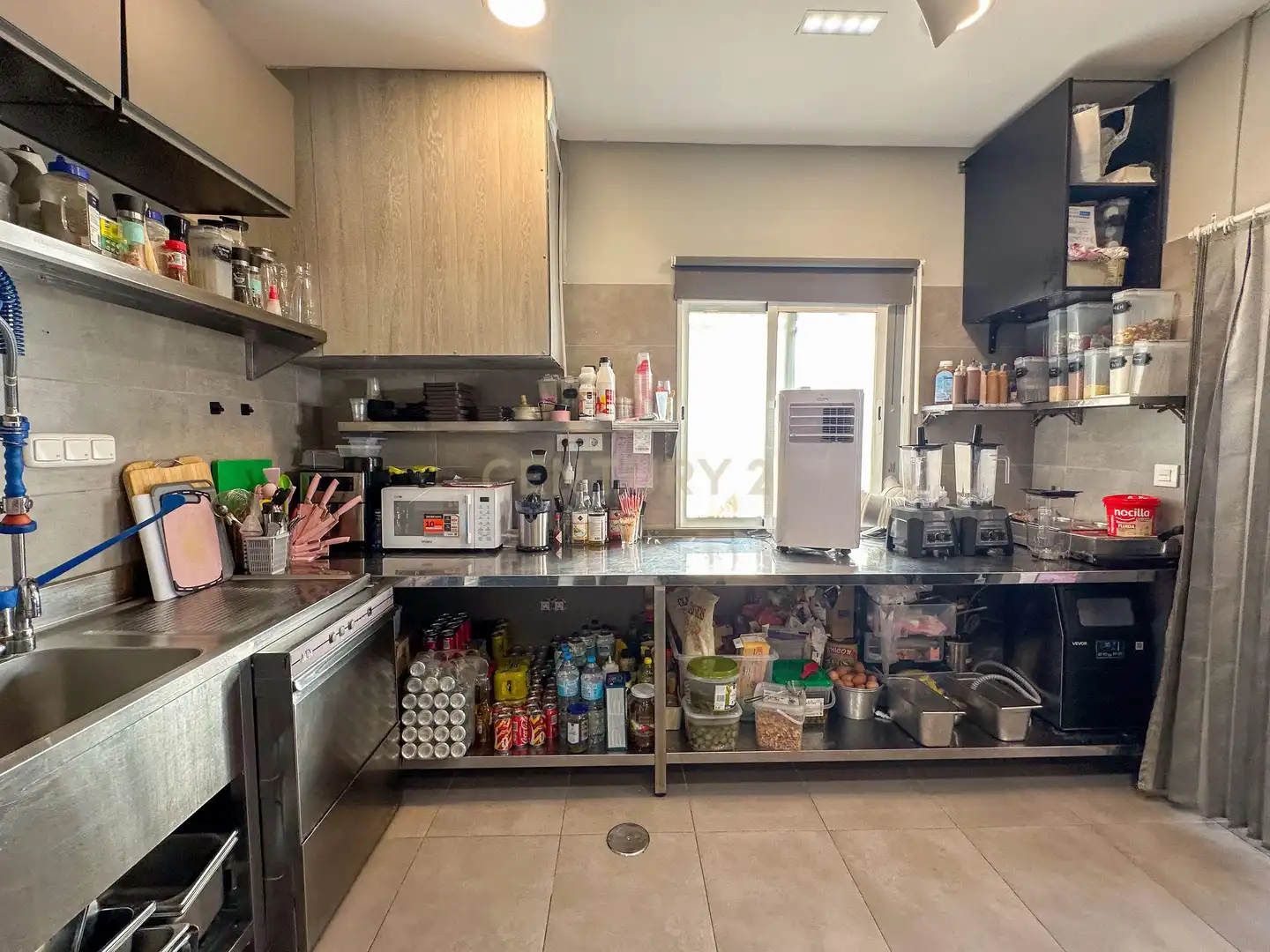 Kitchen of Commercial properties for transfer in Fuengirola