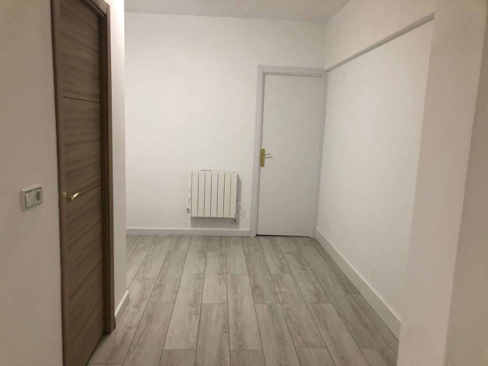 Dormitori de Apartament en venda en Donostia - San Sebastián  amb Calefacció