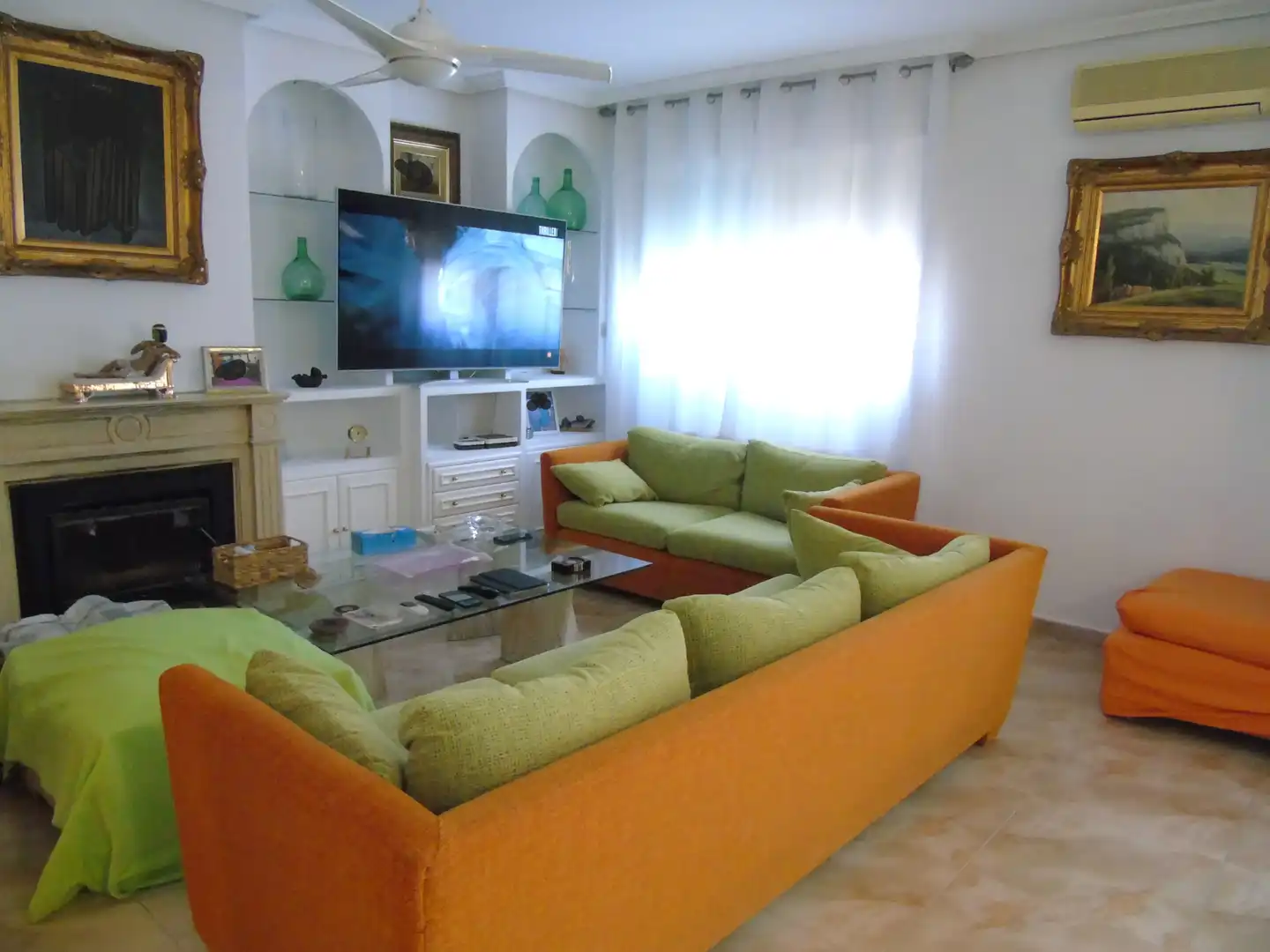 Sala d'estar de Casa adosada en venda en Getafe amb Aire condicionat, Calefacció i Parquet
