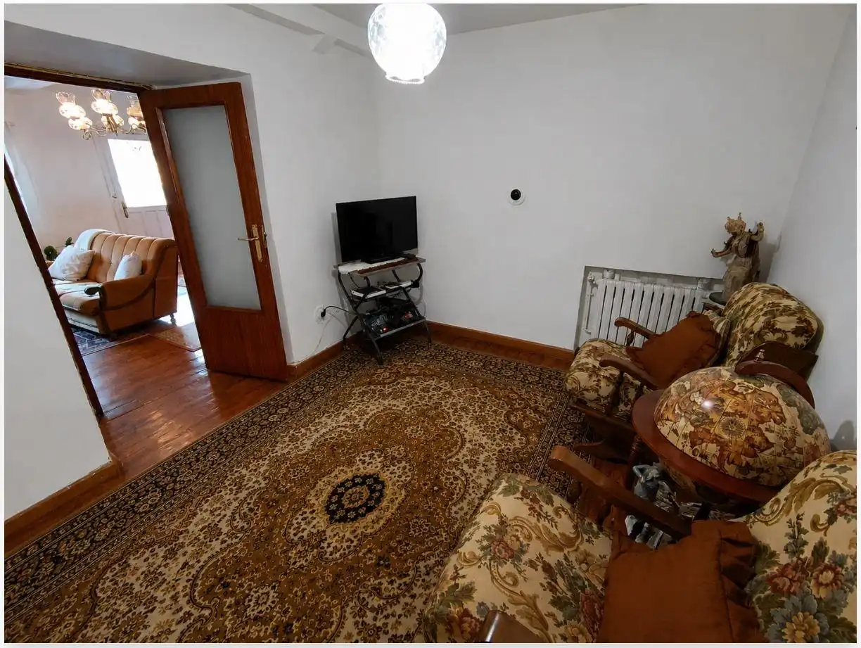 Sala de estar de Casa o chalet en venta en Arenas de Iguña con Calefacción
