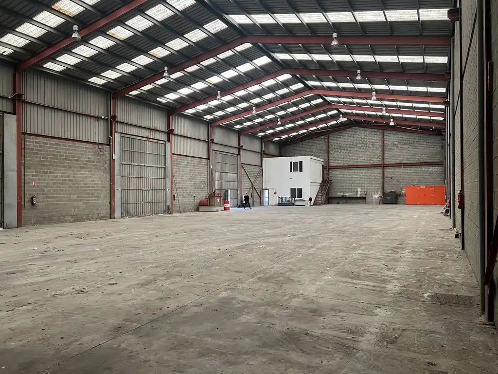Industrial buildings for rent in Avenida do Mar, 139, Zona Ultramar