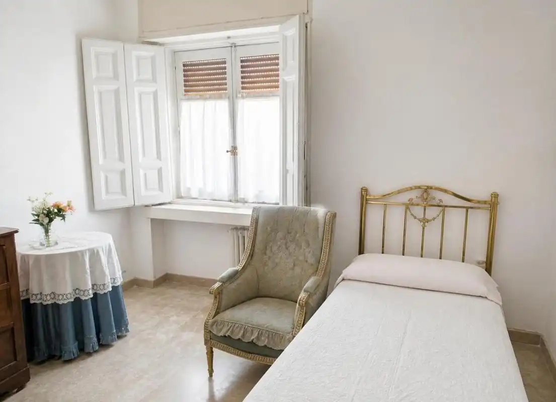 House with terrace for sale in Plaza General Vives, imagen 5
