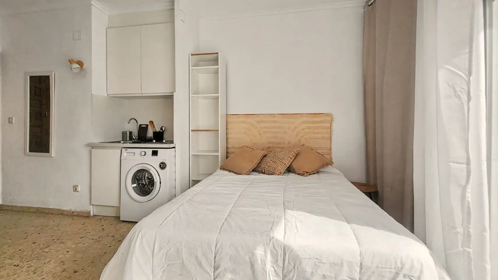 Habitación de Estudio en venta en Dénia con Aire acondicionado, Calefacción y Jardín privado