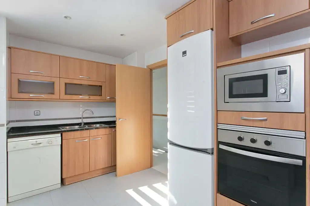 Cocina de Piso en venta en Sant Pere de Ribes con Piscina