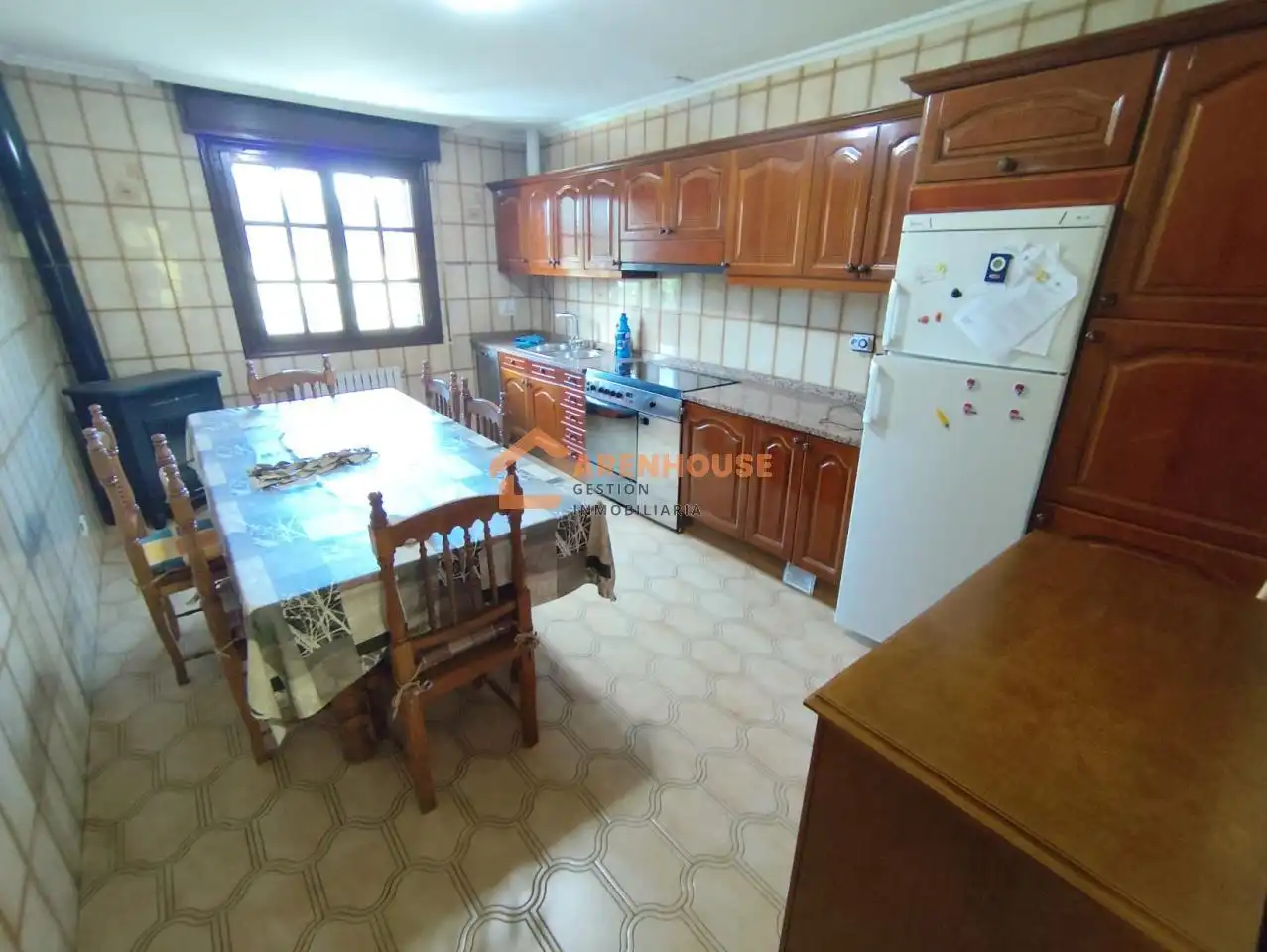 Cuina de Casa o xalet en venda en Bande amb Calefacció, Jardí privat i Traster