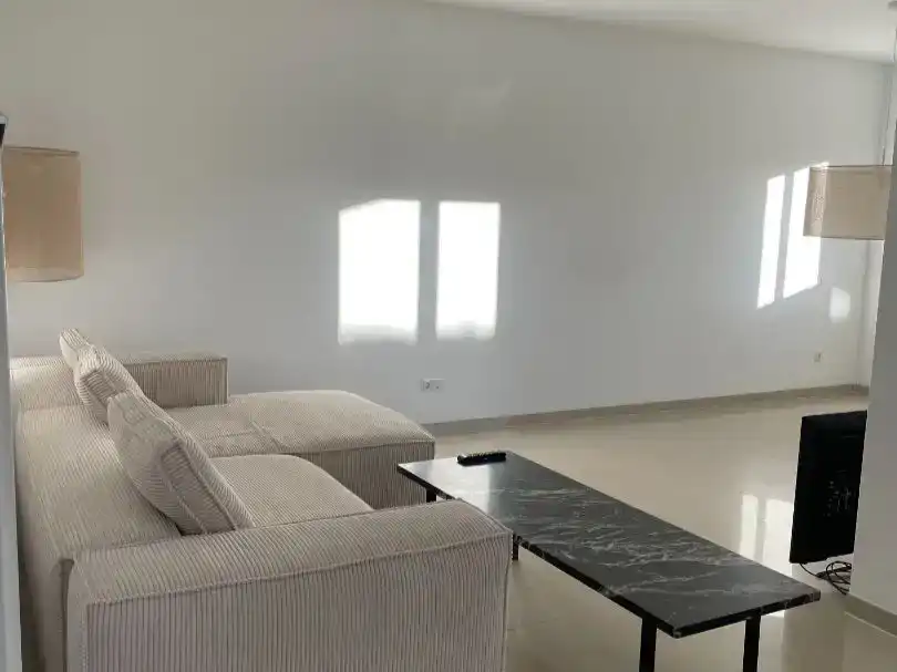 Sala d'estar de Casa adosada de lloguer en Calvià amb Aire condicionat, Piscina i Balcó