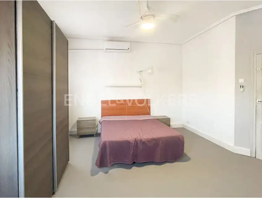 Habitación de Apartamento en venta en Valencia con Calefacción