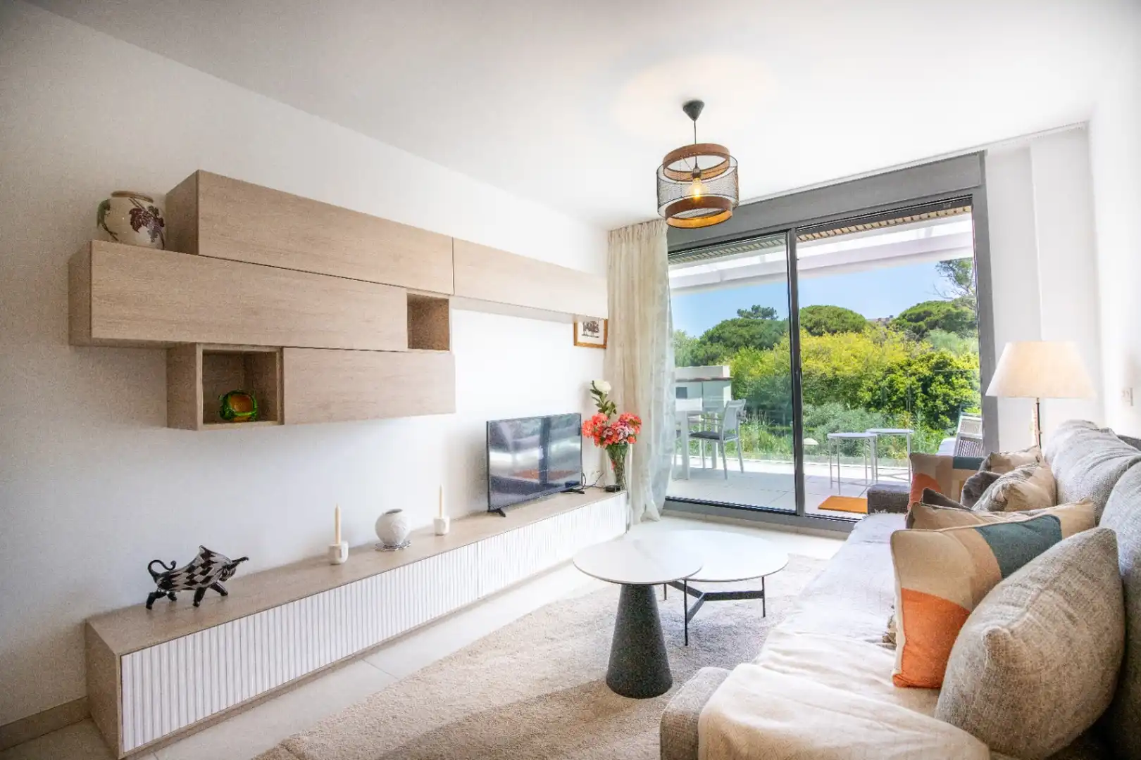 Sala d'estar de Apartament de lloguer en Marbella amb Aire condicionat, Calefacció i Terrassa
