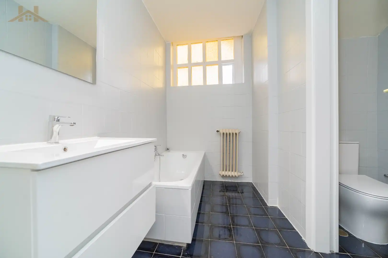 Baño de Casa adosada en venta en Las Rozas de Madrid con Aire acondicionado, Calefacción y Jardín privado