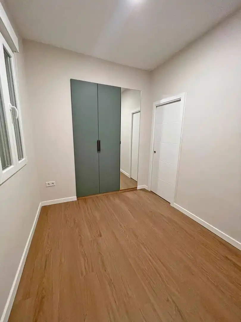 Schlafzimmer von Wohnung zum Verkauf in Valencia mit Klimaanlage und Terrasse