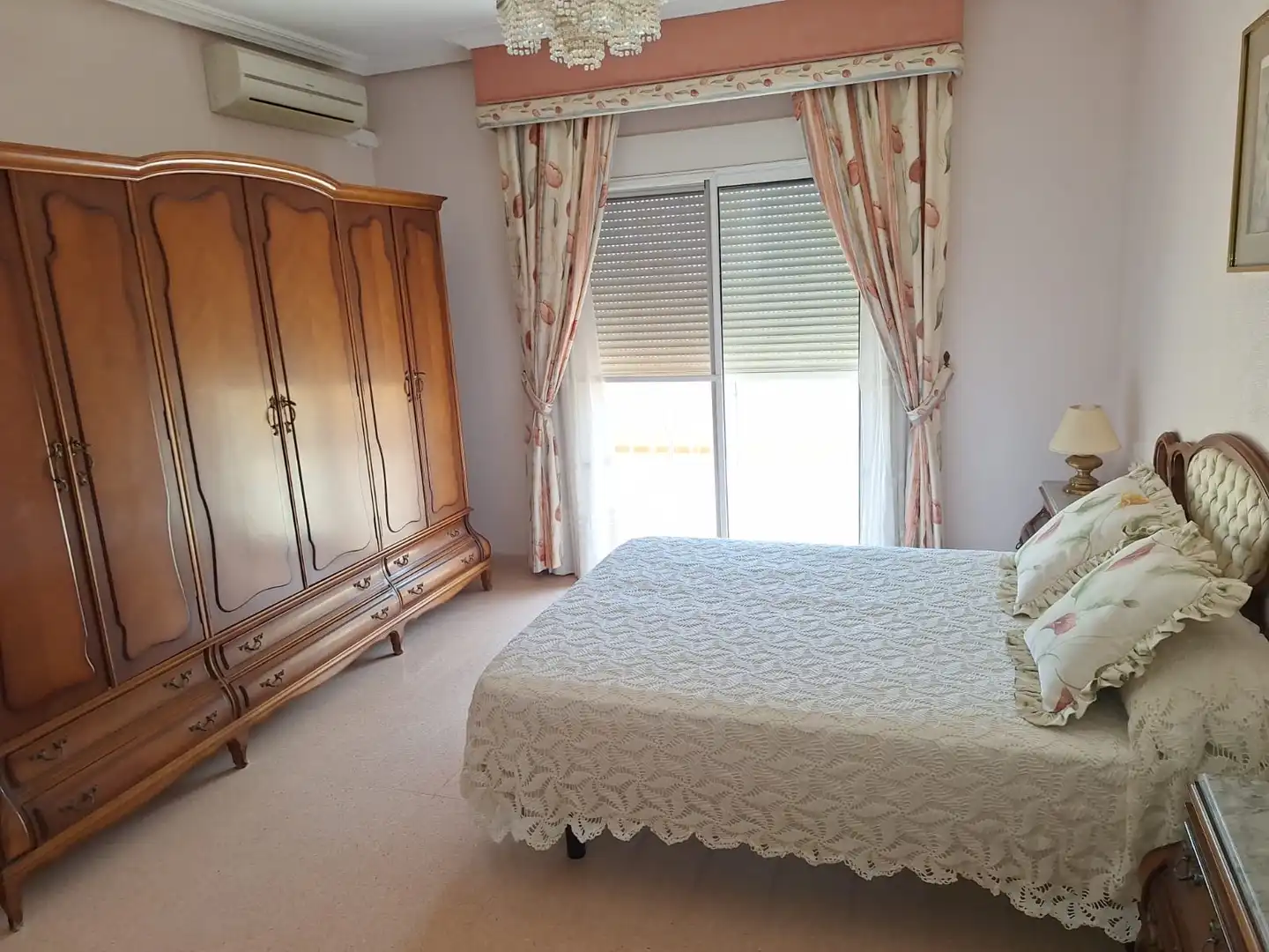 Dormitori de Casa o xalet en venda en Alicante / Alacant amb Jardí privat, Terrassa i Traster
