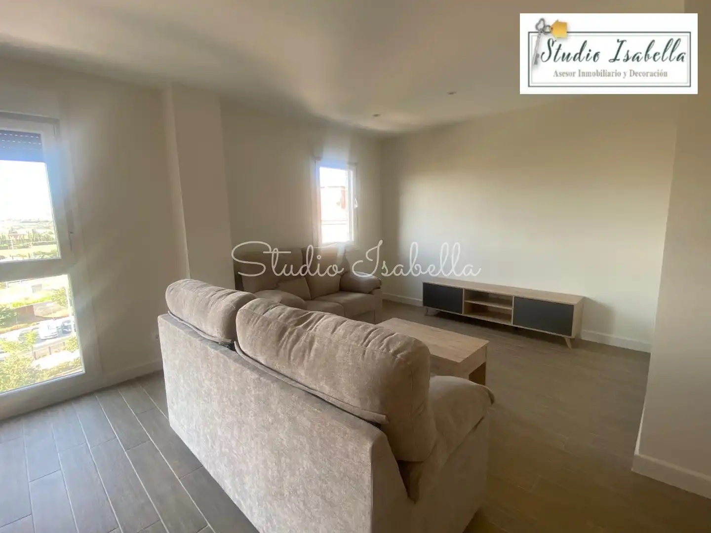 Living room of Duplexes for share in Toledo  with Air Conditioner, Heating and Terrace