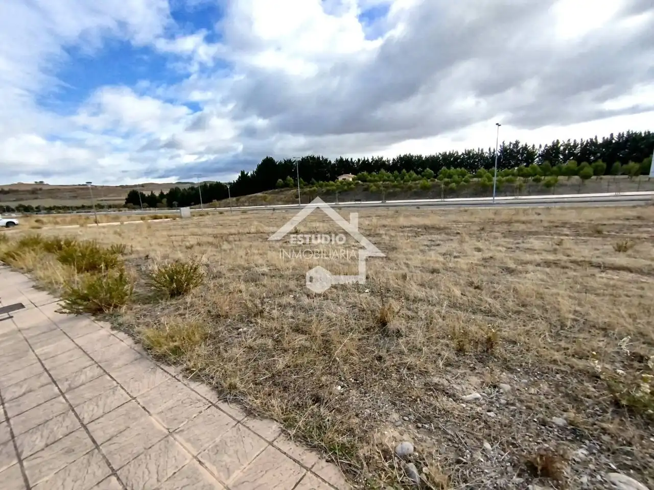 Residential land for sale in Calle Eliseo Sainz Ripa, imagen 9
