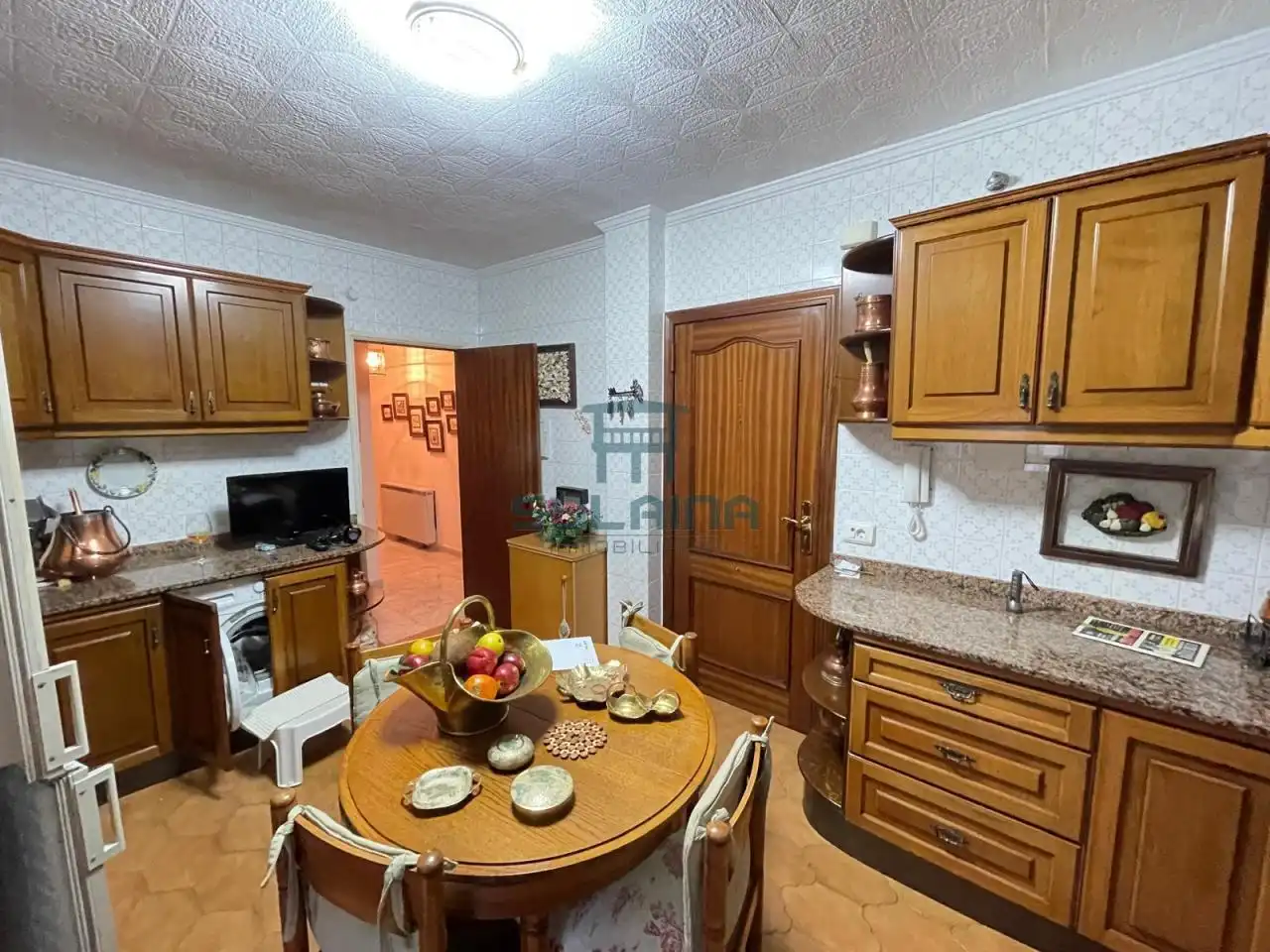 Cocina de Piso en venta en Ourense Capital  con Calefacción, Parquet y Balcón