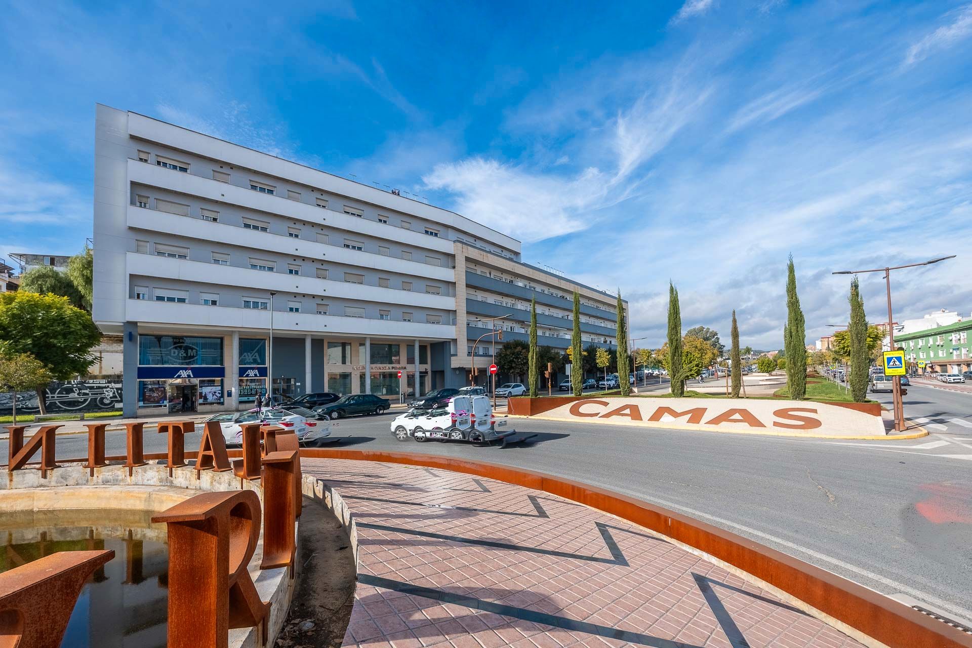 Vista exterior de Pis en venda en Camas amb Aire condicionat i Balcó