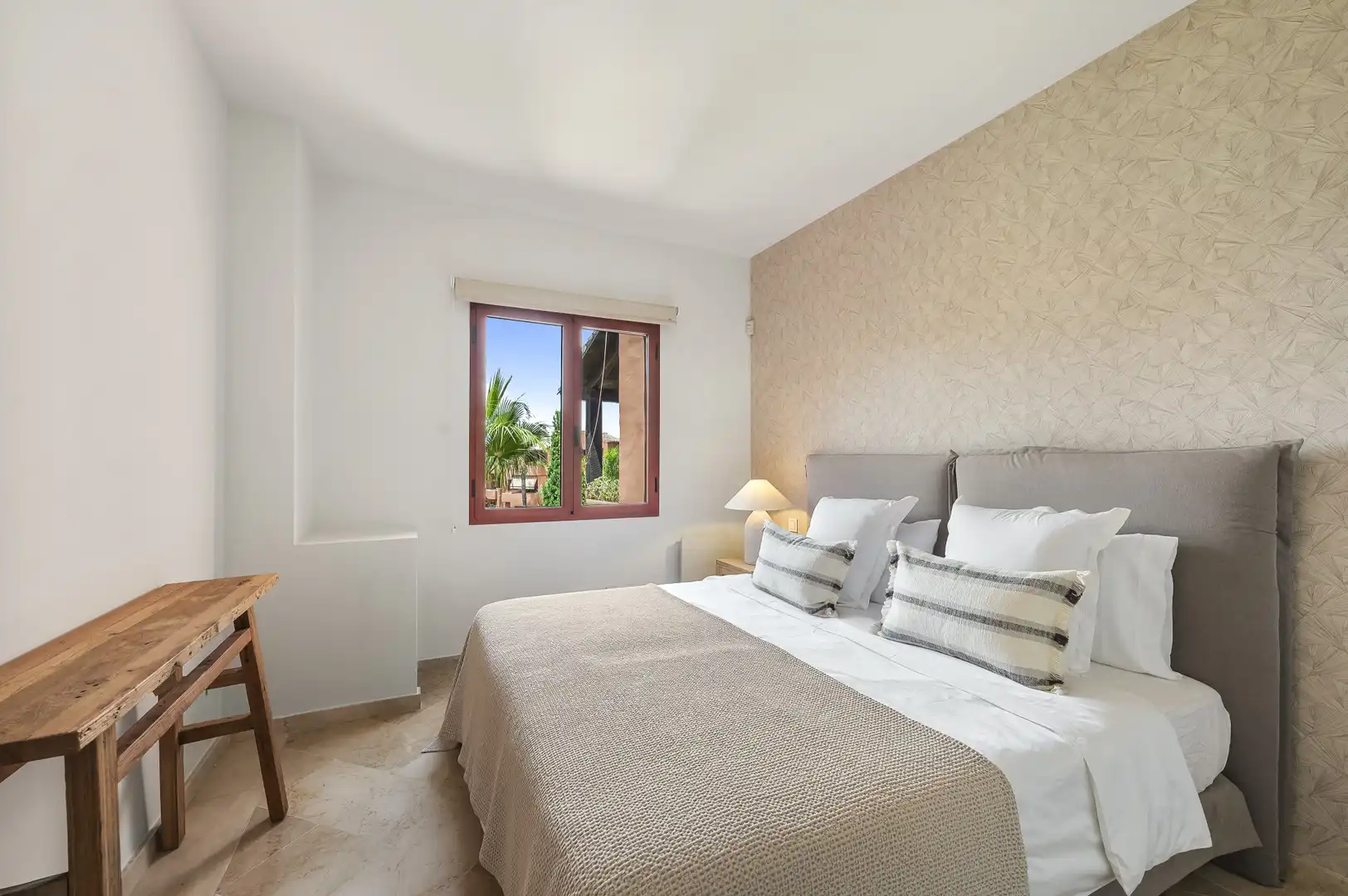 Dormitori de Àtic en venda en Marbella amb Aire condicionat, Terrassa i Traster