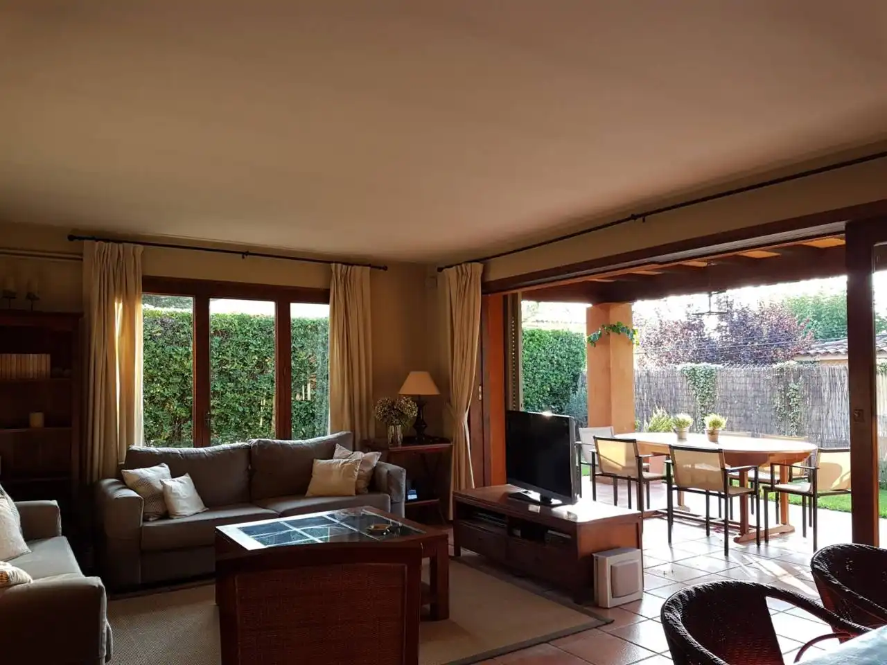 Houses for rent in Calle Clavells, Cabrils