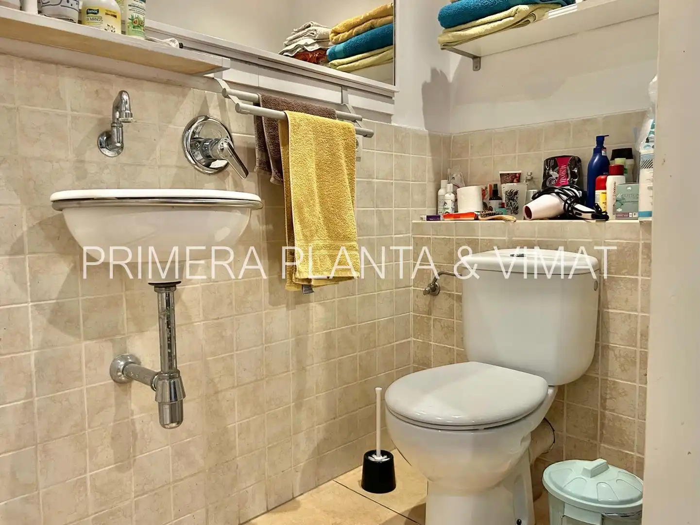 Badezimmer von Maisonette zum Verkauf in Mataró mit Terrasse
