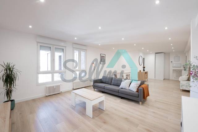 Piso en Alquiler en Del General Elorza en Salesas - Foncalada - Campoamor