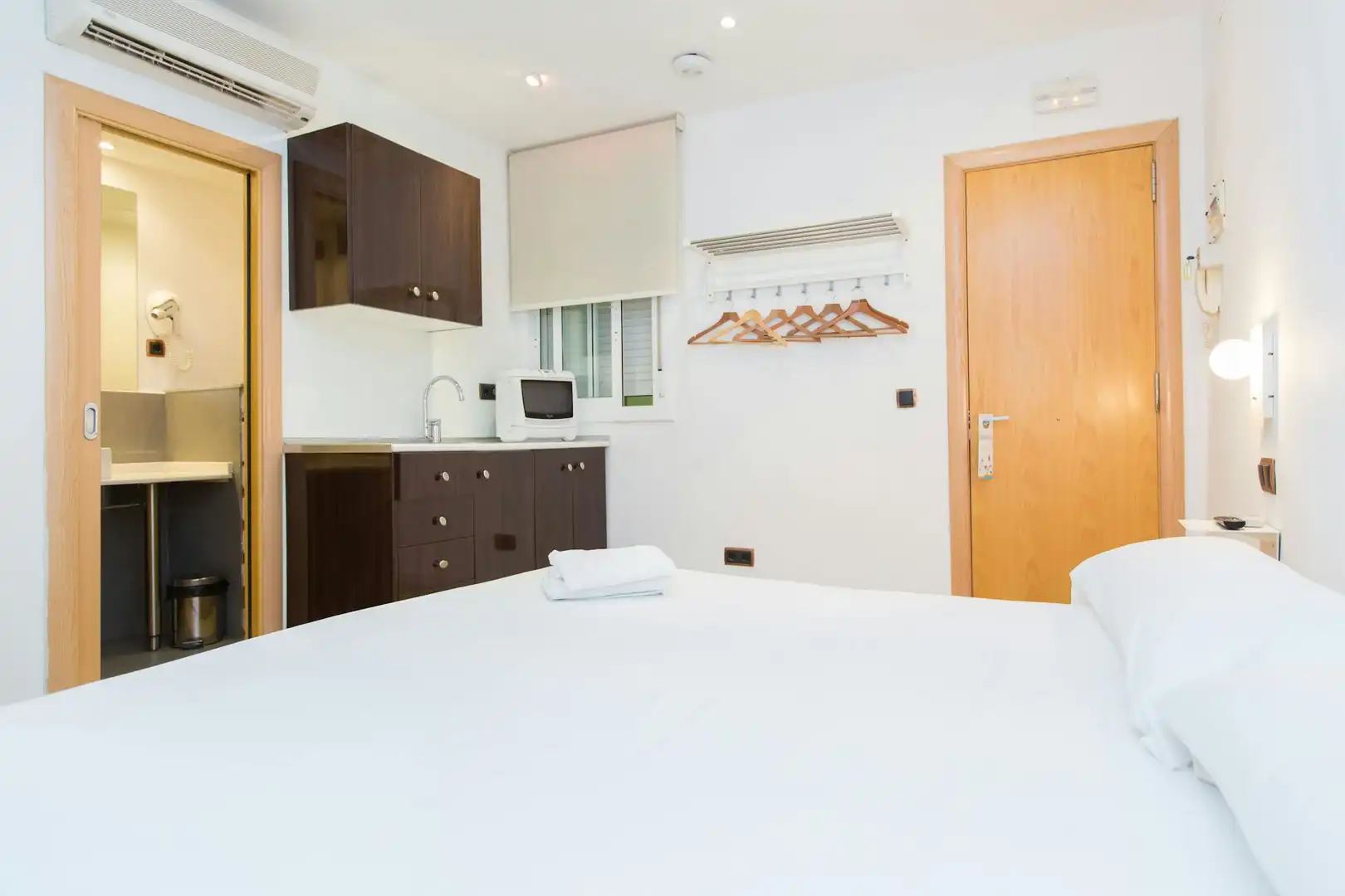 Bedroom of Flat for rent in Ciutat Vella