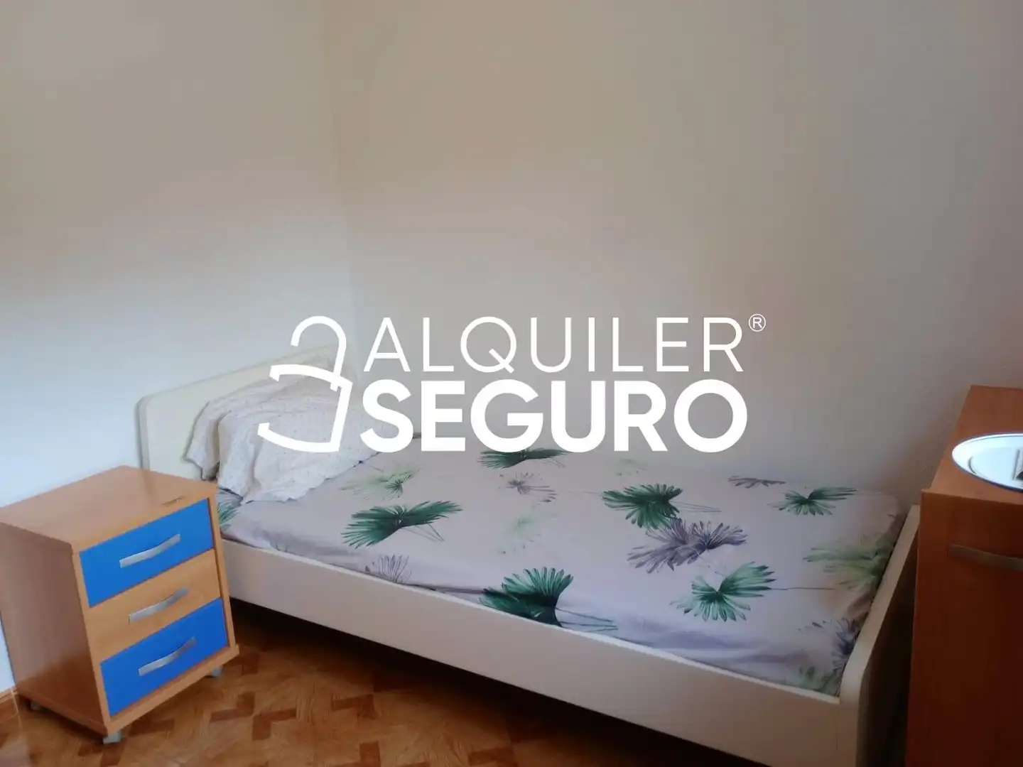 Bedroom of Flat for rent in Madrid  with Heating and Furnished