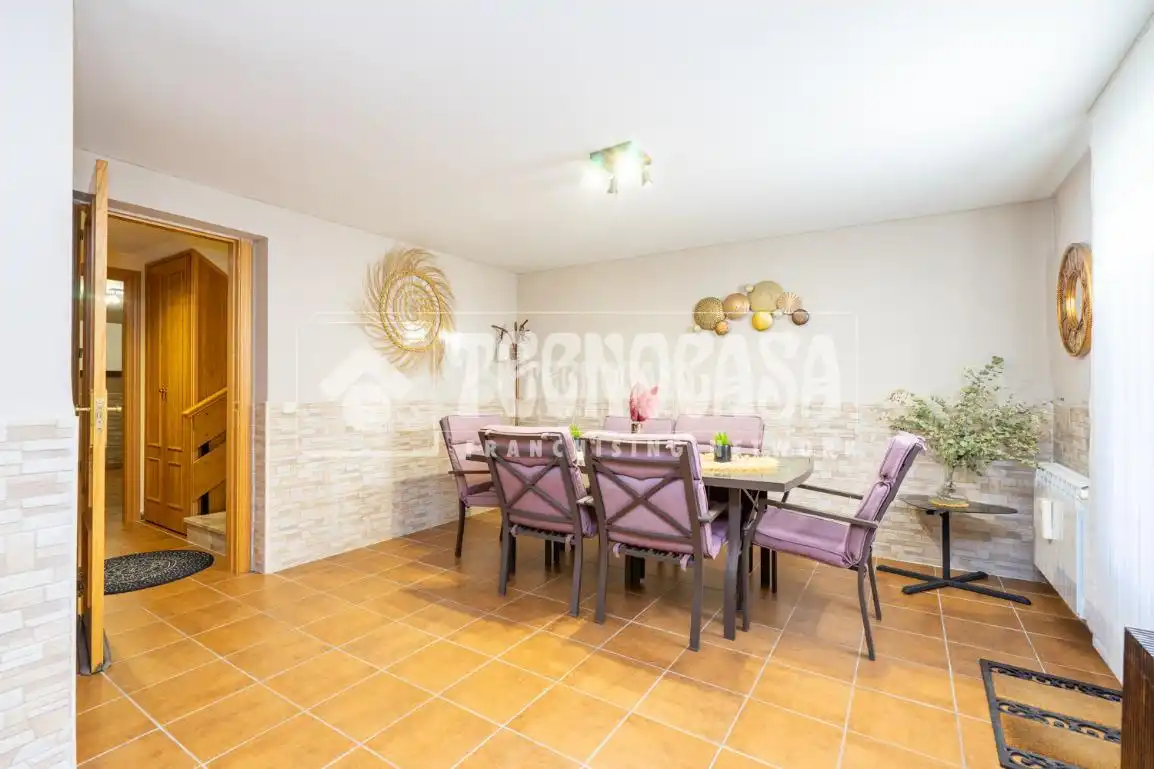 Wohnung zum Verkauf in Colmenar Viejo mit Klimaanlage, Heizung und Balkon
