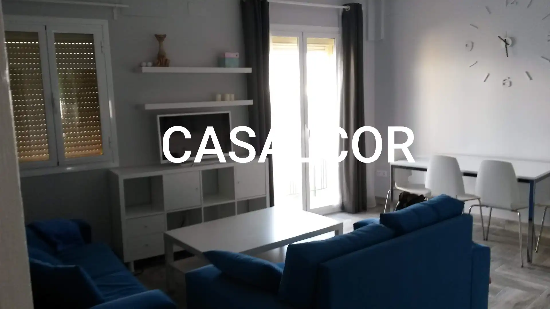 Living room of Flat for sale in Mairena del Alcor  with Air Conditioner and Furnished