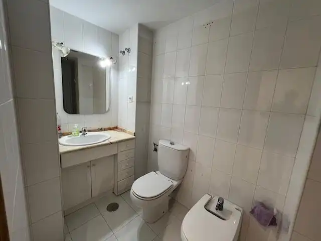 Bany de Apartament en venda en Murcia amb Aire condicionat i Balcó