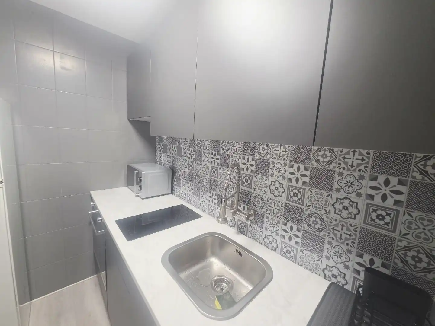 Kitchen of Flat for sale in Madrid  with Terrace, Storage room and Washing machine