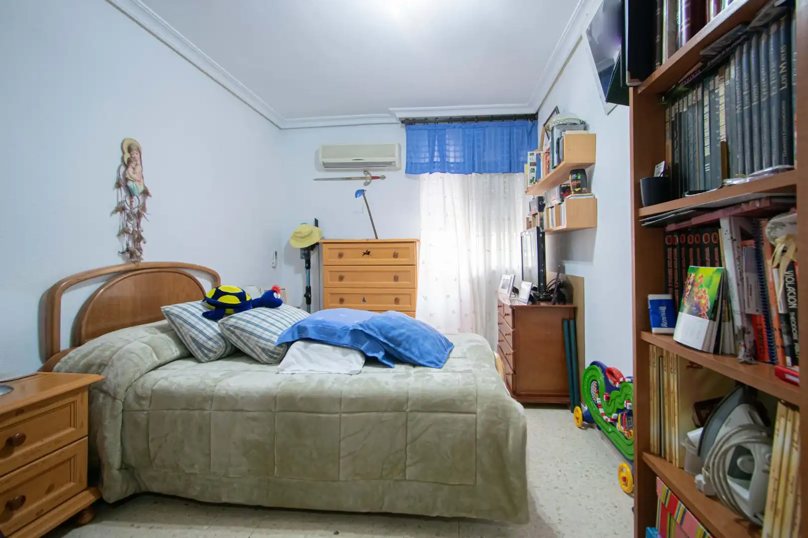 Habitación de Piso en venta en Sevilla con Aire acondicionado, Calefacción y Balcón