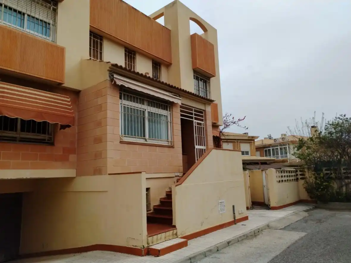 Detached house with pool for sale in Carrer Els Oms, imagen 10