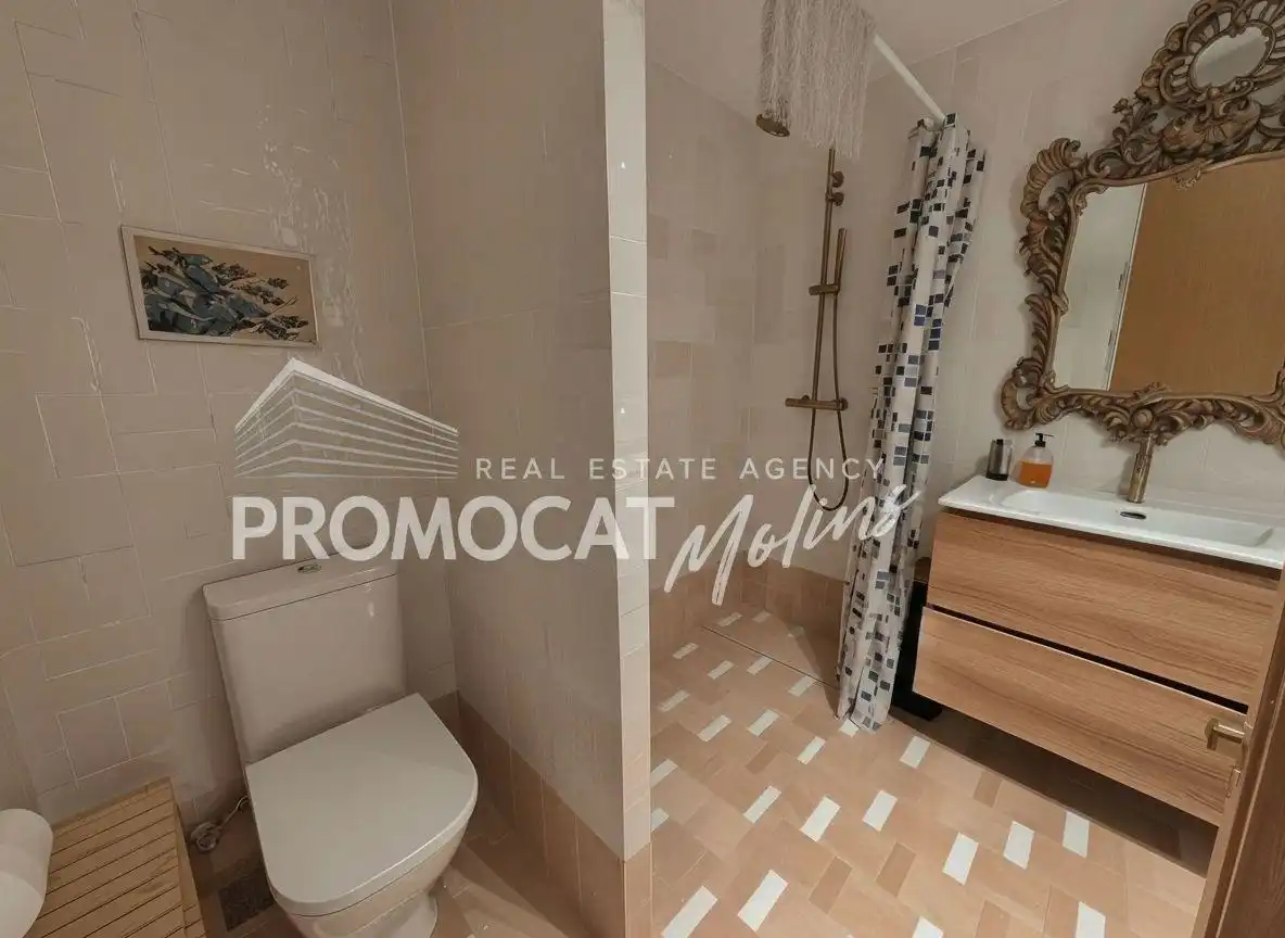 Bathroom of Houses for sale in Molins de Rei  with Air Conditioner, Private garden and Terrace