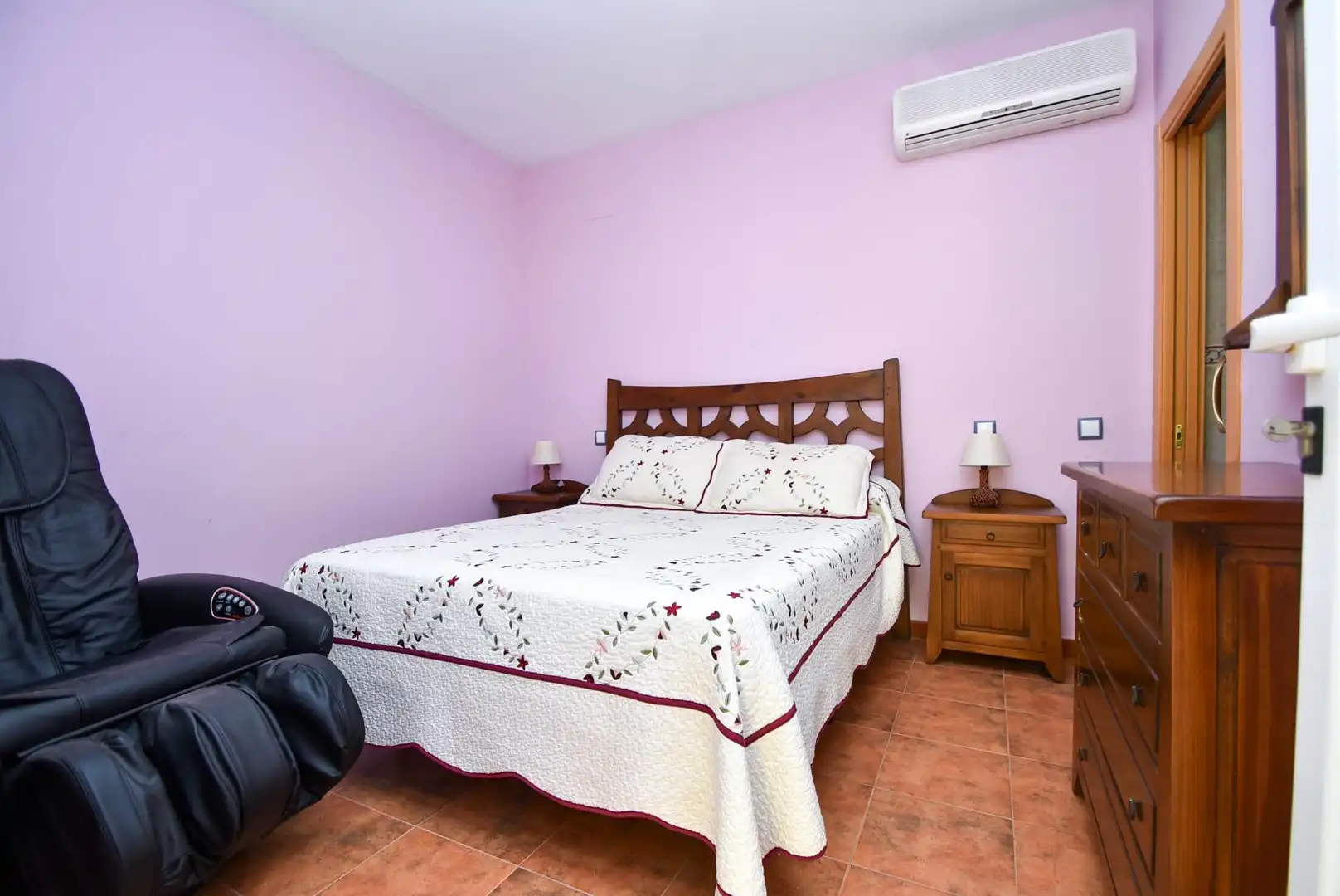 Bedroom of Houses for sale in Illescas  with Air Conditioner, Private garden and Parquet flooring