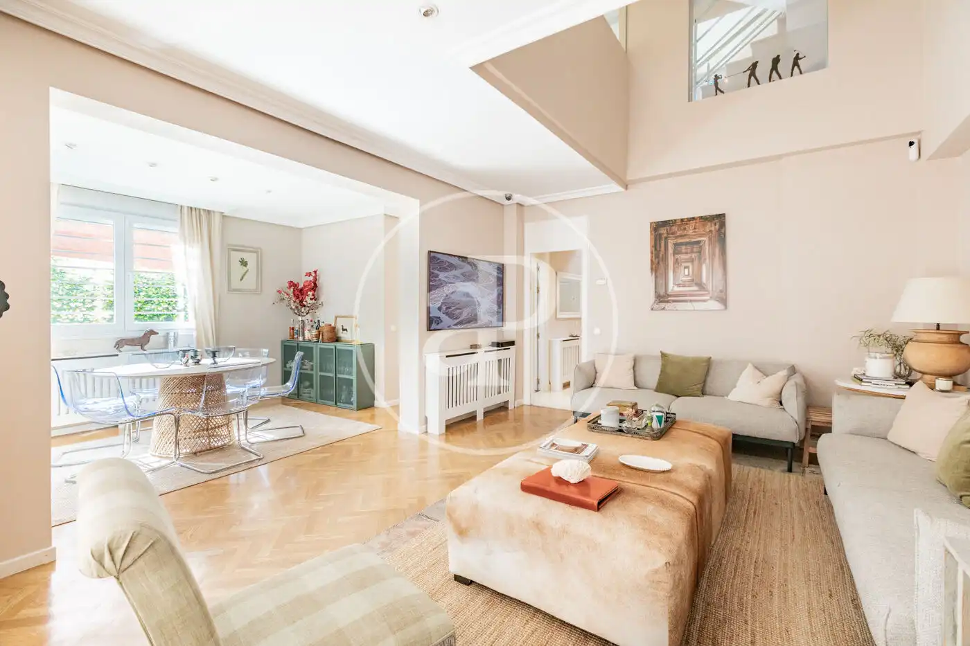 Sala de estar de Casa adosada en venta en Madrid con Aire acondicionado, Calefacción y Jardín privado