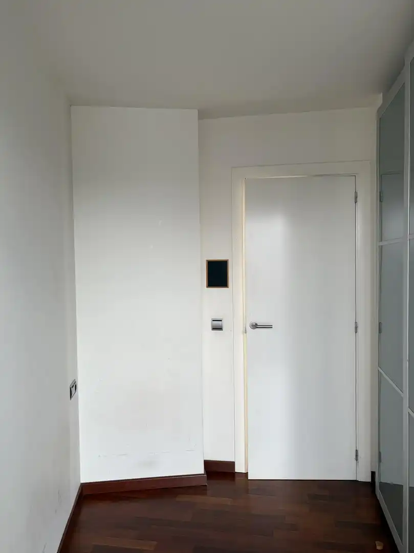 Wohnung zum Verkauf in Barcelona mit Balkon