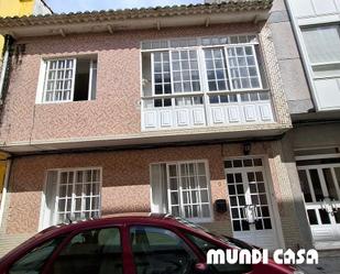 Exterior view of House or chalet for sale in A Pobra do Caramiñal