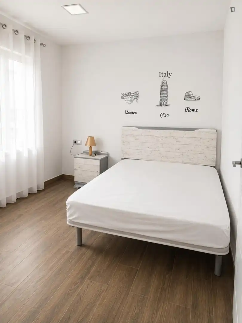 Habitación de Apartamento de alquiler en Albacete con Amueblado, Horno y Lavadora