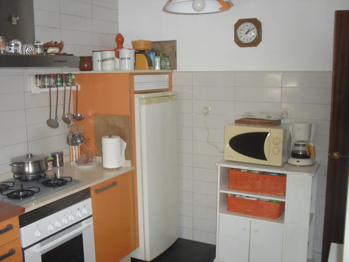 Cuina de Casa o xalet en venda en Vigo  amb Jardí privat, Terrassa i Traster