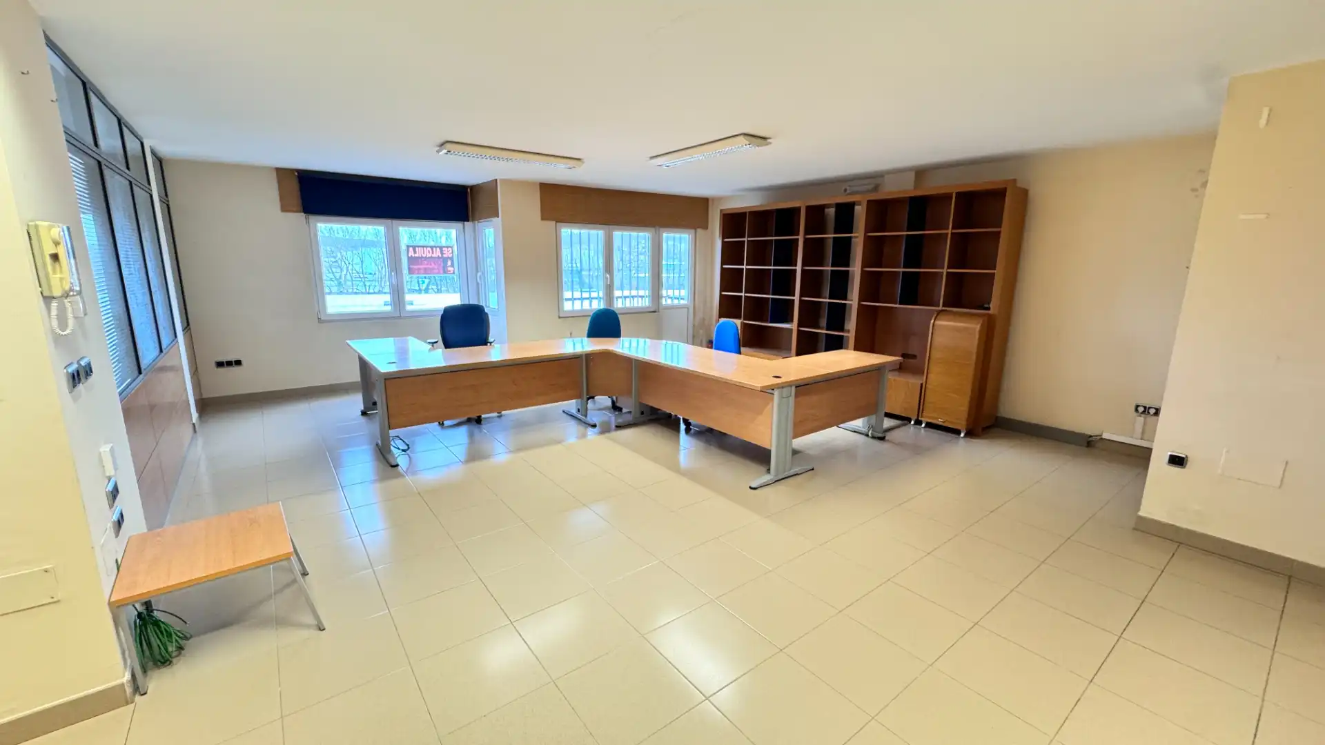 Büro zur Miete in Arteixo mit Terrasse, Möbliert und Balkon